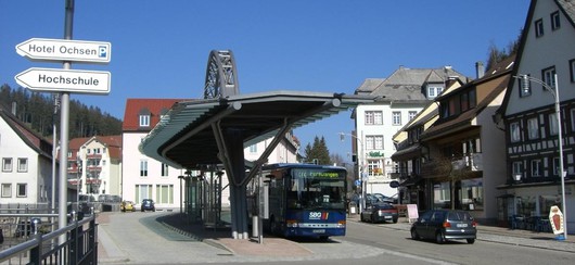 102369_2007.04.10._04_busbahnhof1