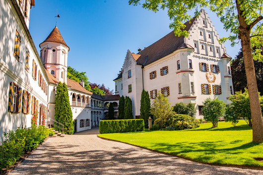 104906_mittelbc_schloss