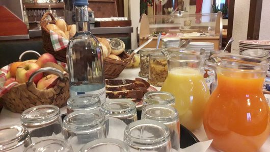 105592_fruehstuecksbuffet-003-03feb2019-1024×576