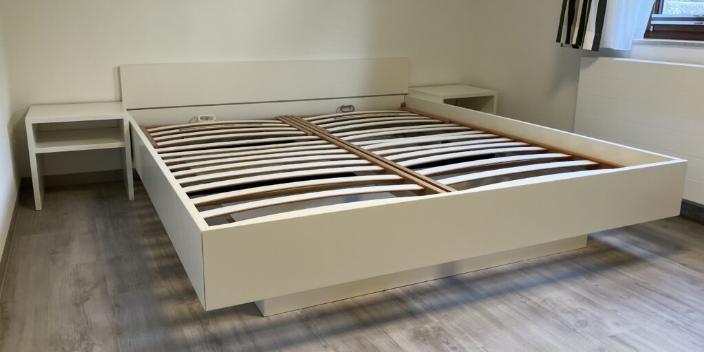 113208_schwebendes_bett_querformat2x1