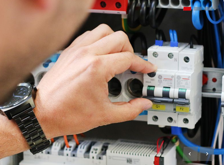 15161_elektro_steckroth_header