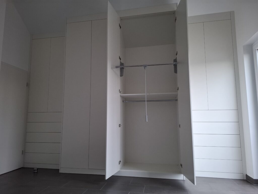 Schlafzimmerschrank