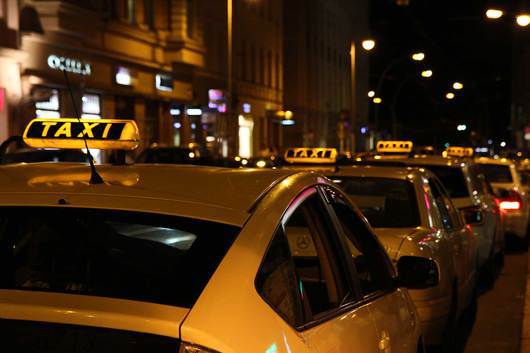 108371_taxizentrale_01