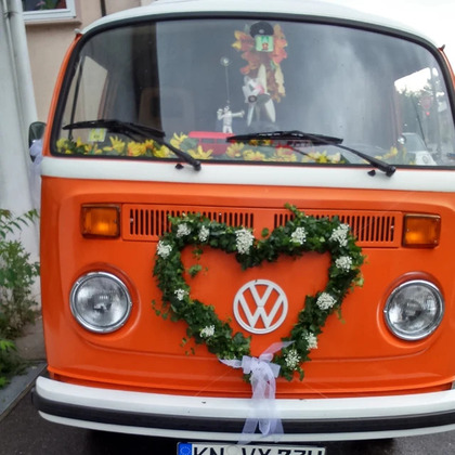 110911_vw-blumenschmuck