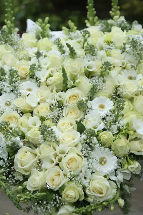 11341 Blumen Paule-Liebchen Trauerfloristik_