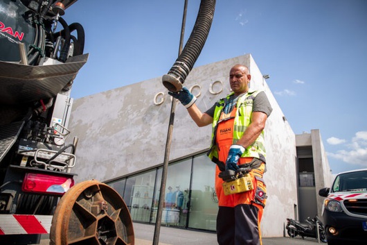 116504_cd0i8576-680×453