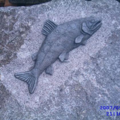 117235_forelle_in_stein