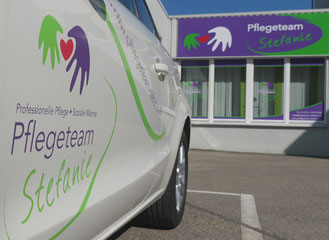 57399_pflegedienst_stefanie_hofanscicht_mit_auto2