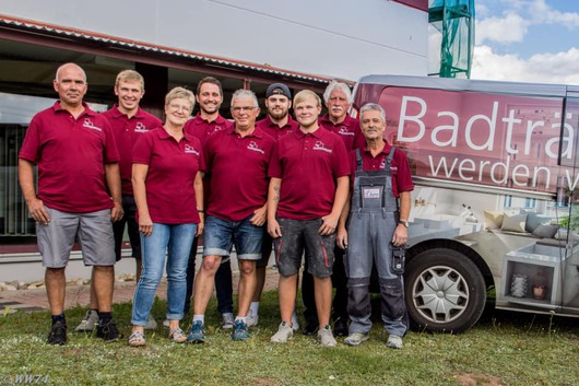 108003_summ_fliesen_team